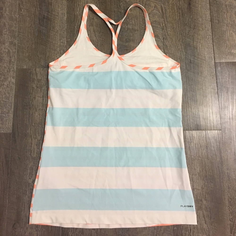 Reebok exercise top. - Picture 3 of 4